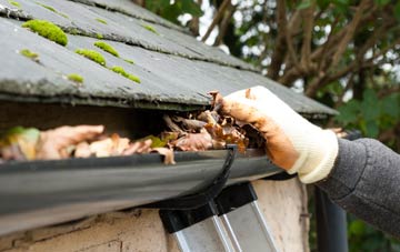 gutter cleaning Cabbage Hill, Berkshire